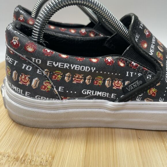 Vans X Nintendo Legend Of Zelda Logo Print Womens Size 6 Black Classic Slip Ons - Picture 2 of 15